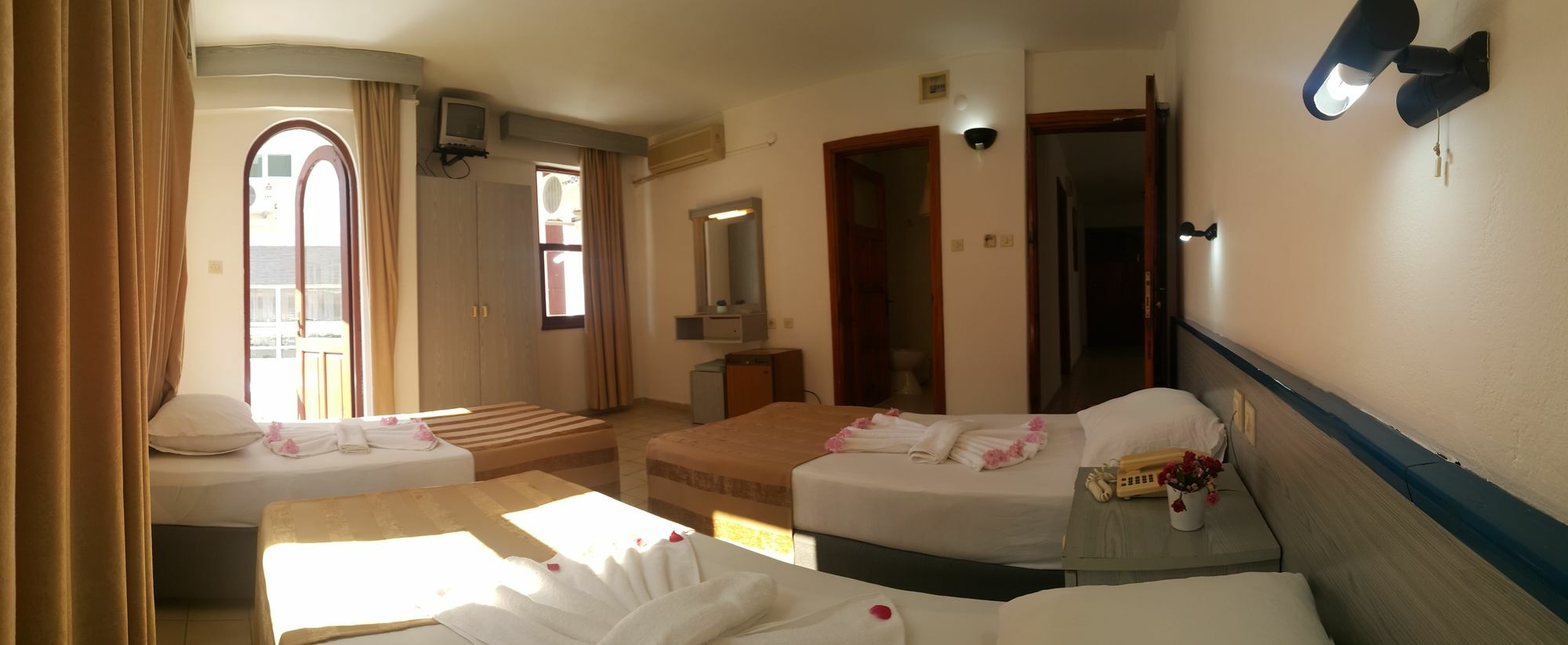 Midi Hotel Αλάνια Εξωτερικό φωτογραφία