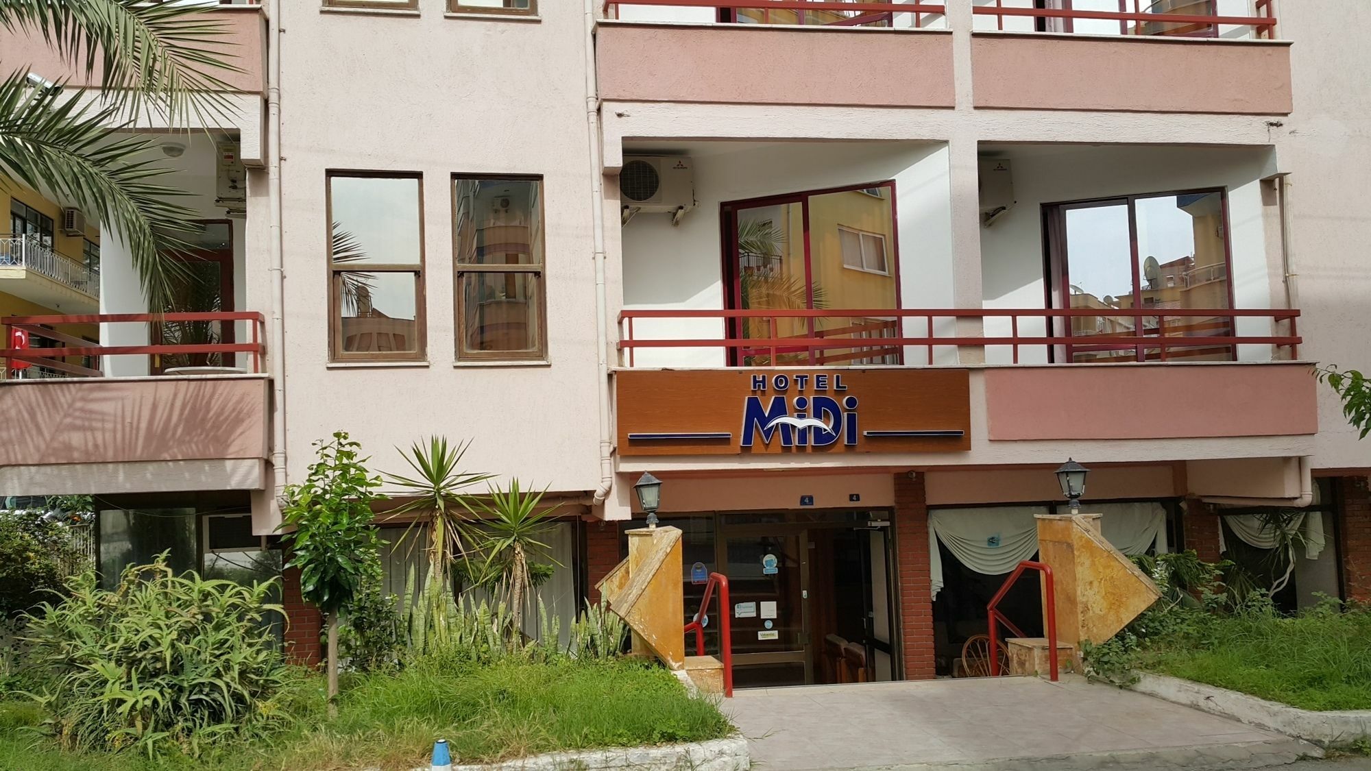 Midi Hotel Αλάνια Εξωτερικό φωτογραφία